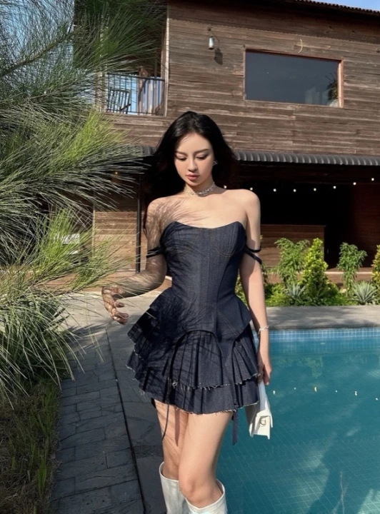 Set áo corset cúp ngực + chân váy xếp ly LSEOUL - DT0031